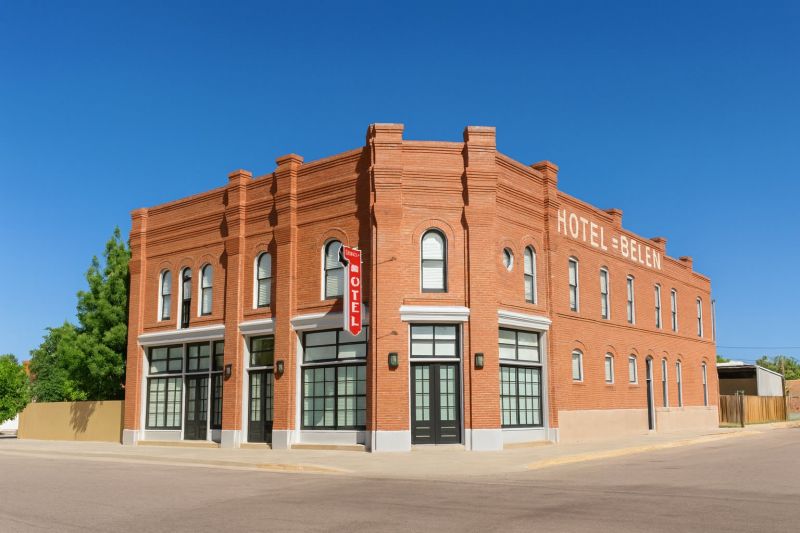 Leaf Raking Service in Belen, NM