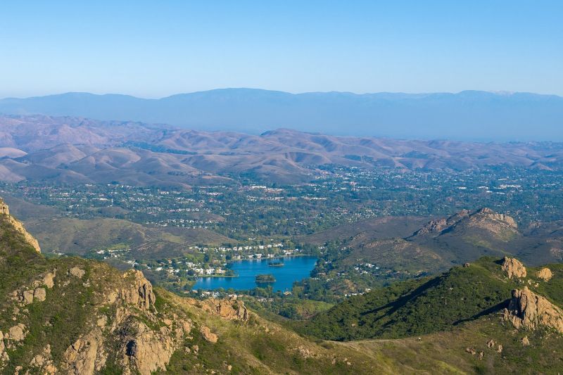 Leaf Removal in Calabasas, CA