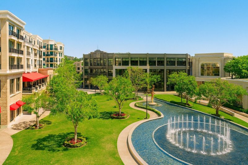 Leaf Removal in Glendale, CA